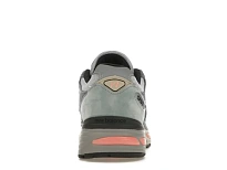 Фото № 4 с приближением к товару «‎New Balance 991»