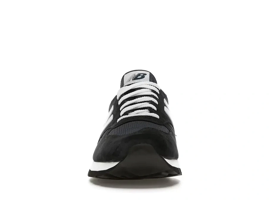 Фото № 2 с приближением к товару «‎New Balance 990»