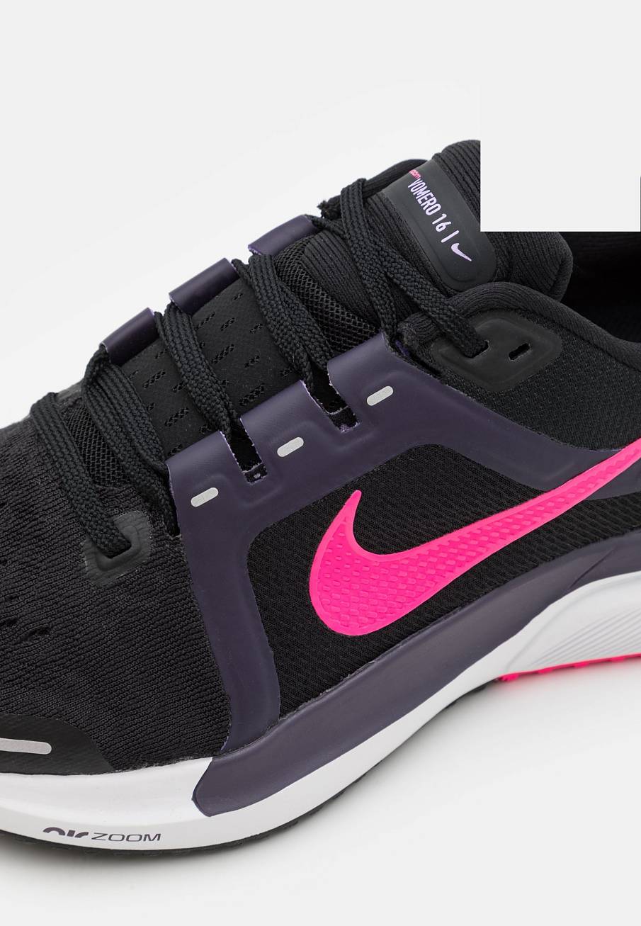 Фото № 4 с приближением к товару «‎Nike Air Zoom Vomero»