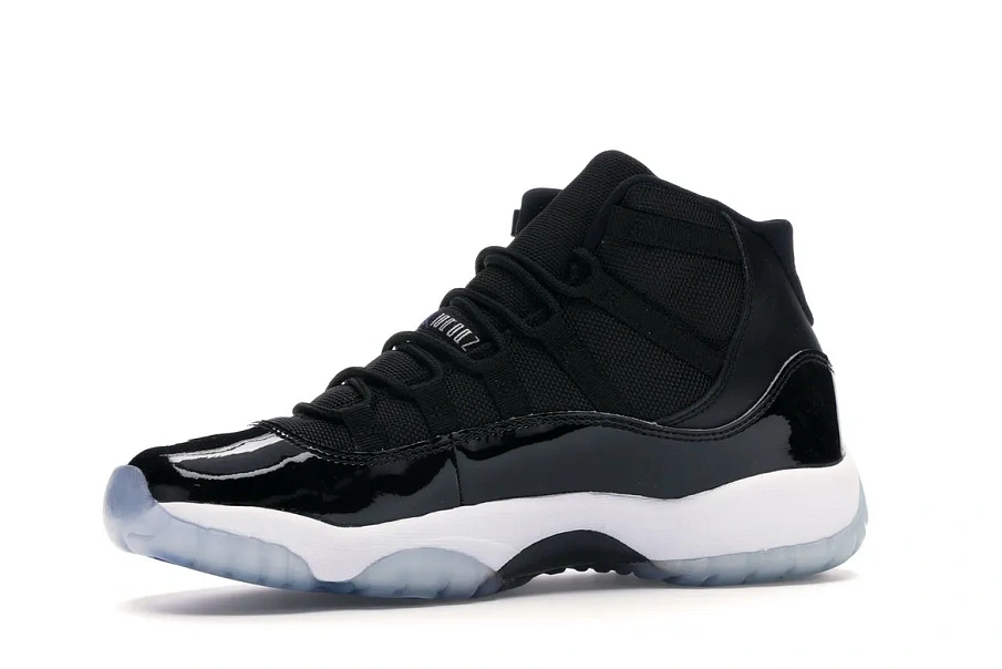 Фото № 4 с приближением к товару «‎Jordan 11 Retro Space Jam (2016) »