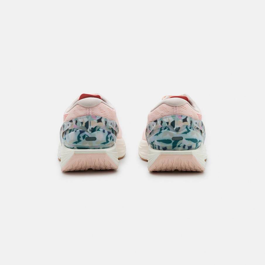 Фото № 3 с приближением к товару «‎Puma XX Nitro Maggie Stephenson»