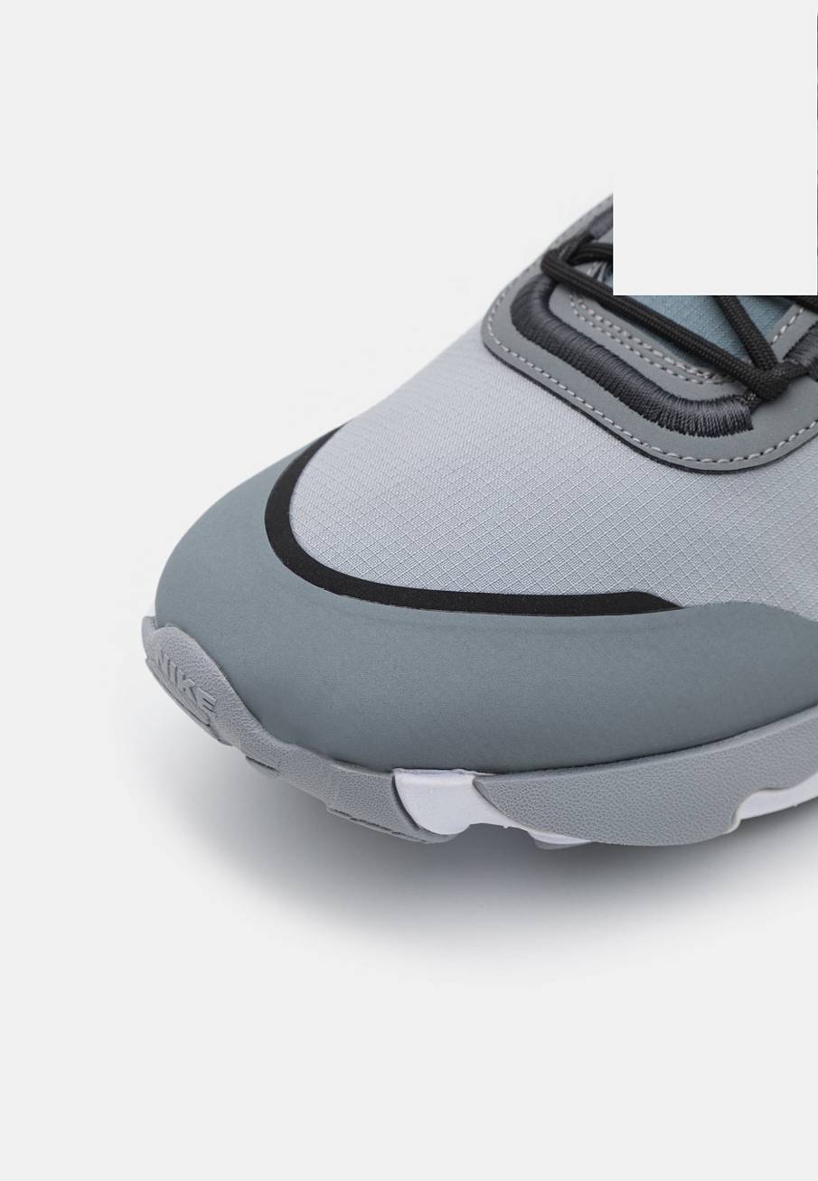 Фото № 5 с приближением к товару «‎Nike React Live SE »