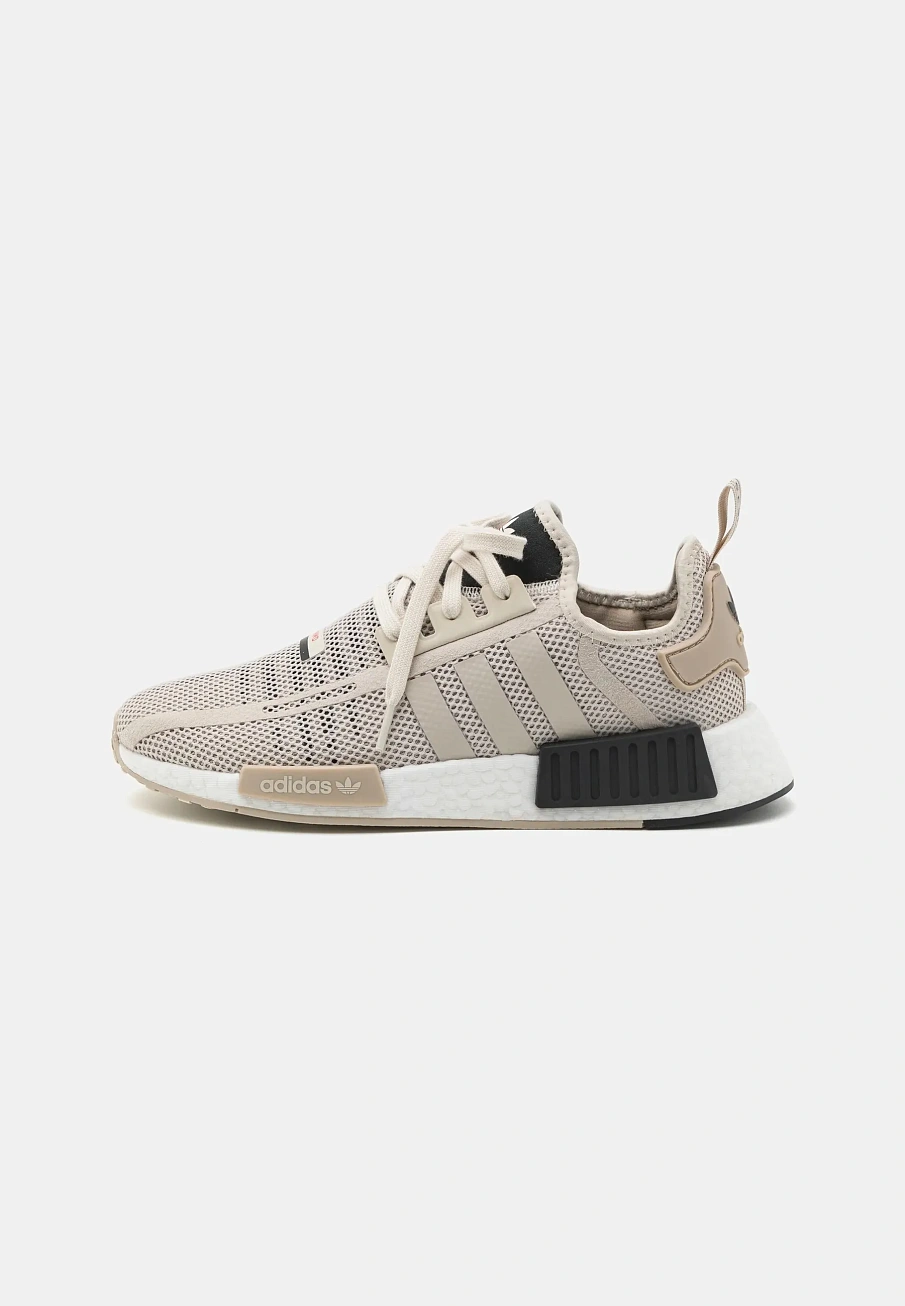 Фото № 1 с приближением к товару «‎NMD_R1 UNISEX»