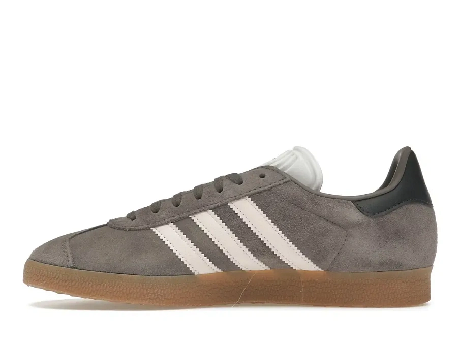 Фото № 3 с приближением к товару «‎adidas Gazelle»