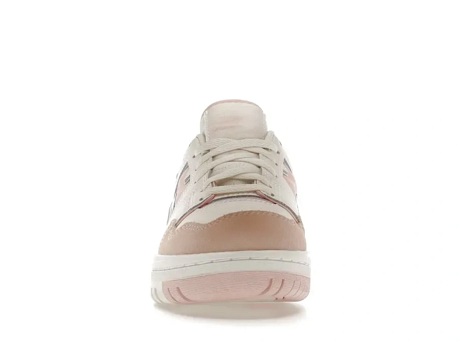 Фото № 2 с приближением к товару «‎New Balance 550»