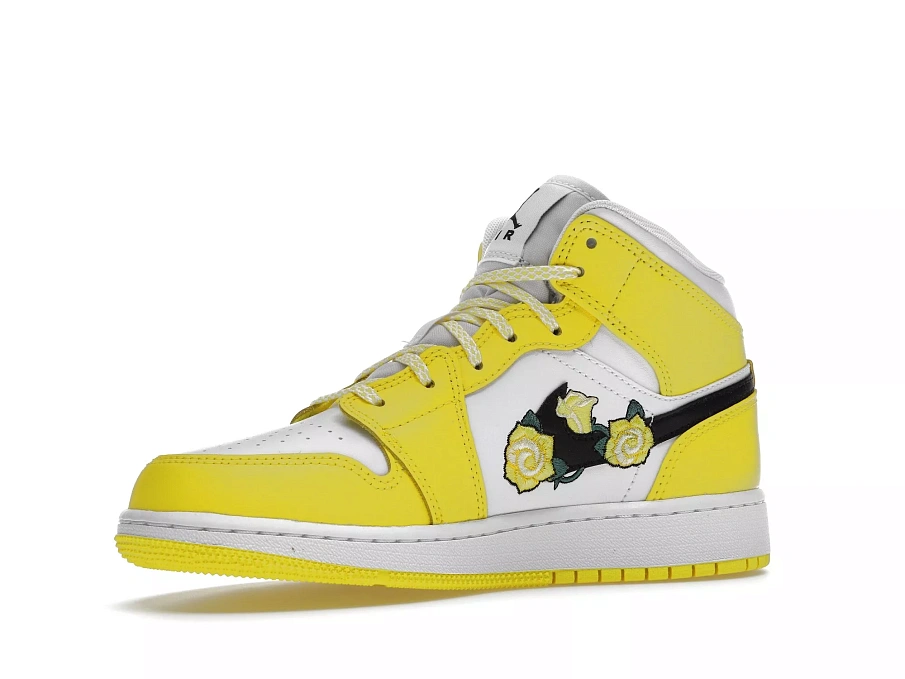 Фото № 4 с приближением к товару «‎Jordan 1 Mid Dynamic Yellow Floral »