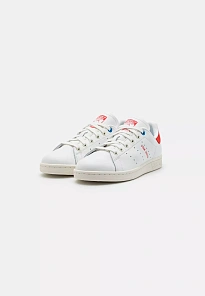 Фото № 4 с приближением к товару «‎STAN SMITH»