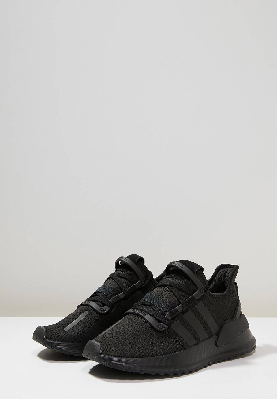 Фото № 3 с приближением к товару «‎Adidas U_path »