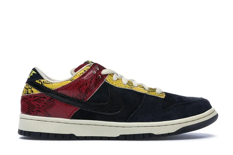 Фото № 1 с приближением к товару «‎Nike SB Dunk Low Coral Snake»