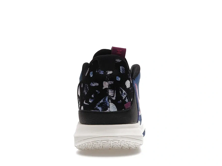 Фото № 4 с приближением к товару «‎Nike Kyrie Low 5 Dark Marina Blue»