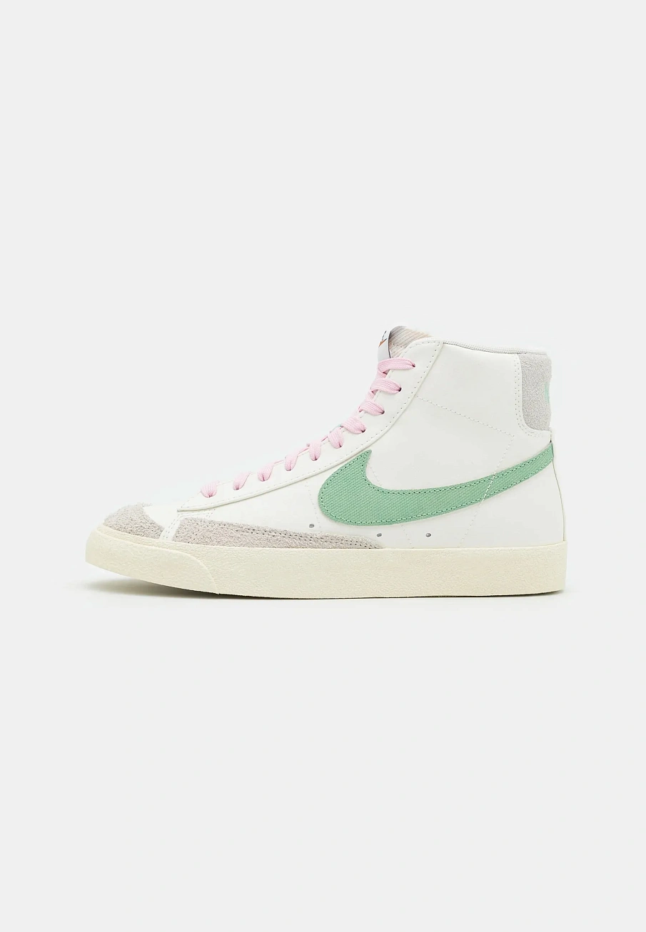 Фото № 1 с приближением к товару «‎Кроссовки Nike SPNI112N03S-A11-N»
