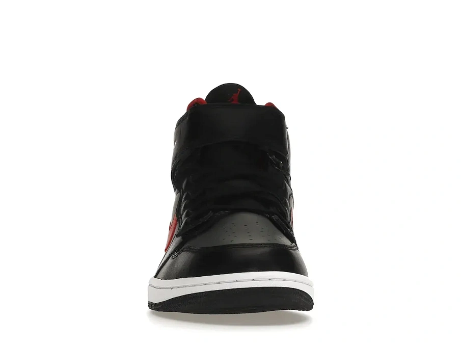 Фото № 2 с приближением к товару «‎Jordan 1 High FlyEase Black Gym Red Smoke Grey»