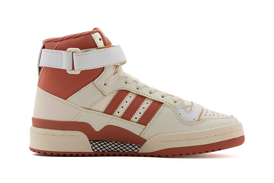 Фото № 3 с приближением к товару «‎Adidas Forum 84 HI W «off Magic Earth»»