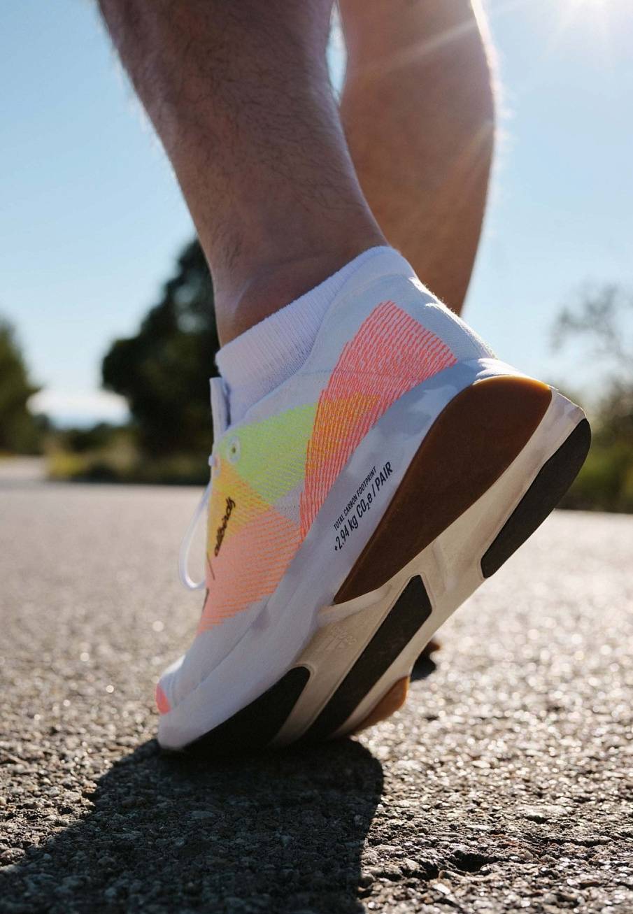 Фото № 1 с приближением к товару «‎Adidas X Allbirds»