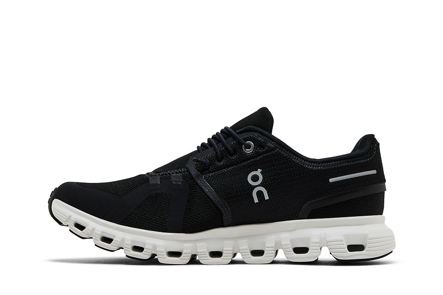 Фото № 4 с приближением к товару «‎ON Women's Cloud 6 Black White»