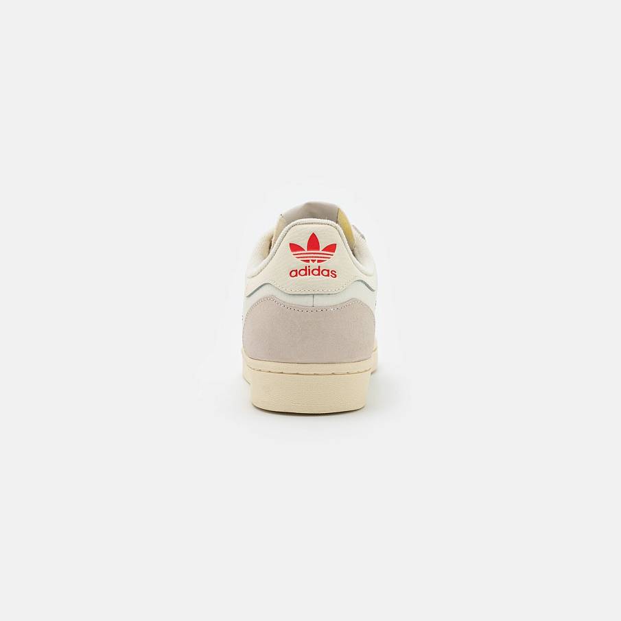 Фото № 3 с приближением к товару «‎Adidas Superstar »
