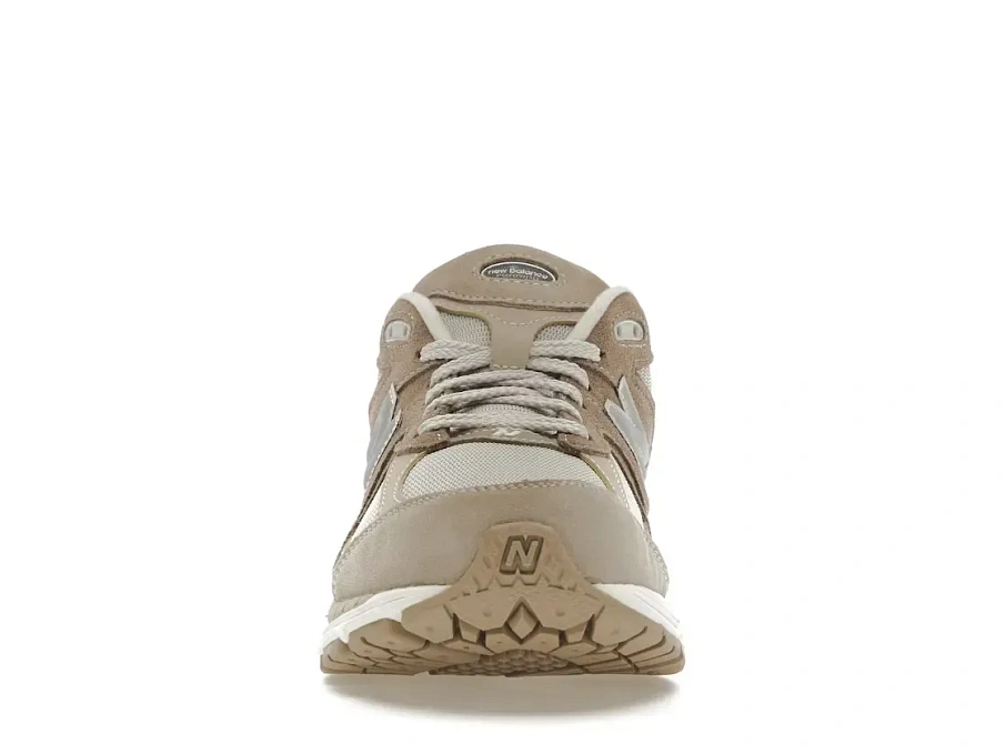 Фото № 2 с приближением к товару «‎New Balance 2002R»