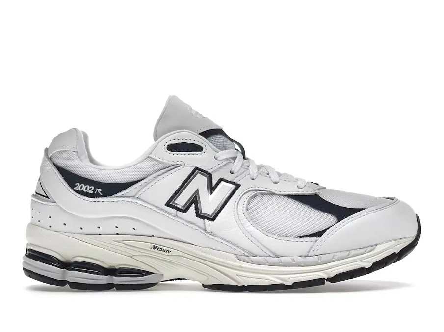 Фото № 1 с приближением к товару «‎New Balance 2002R»
