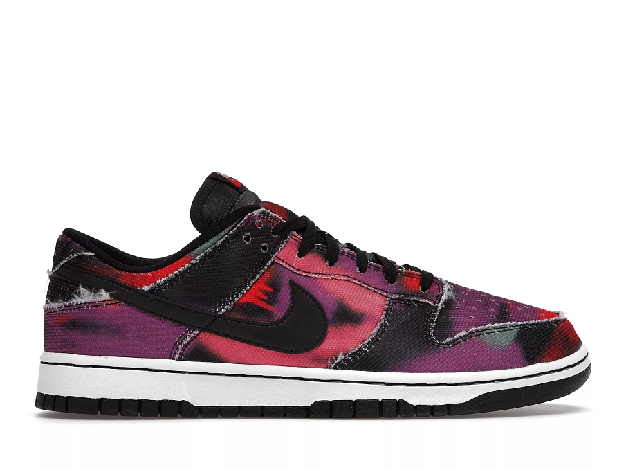 Фото № 1 с приближением к товару «‎Nike Dunk Low Graffiti Pink»