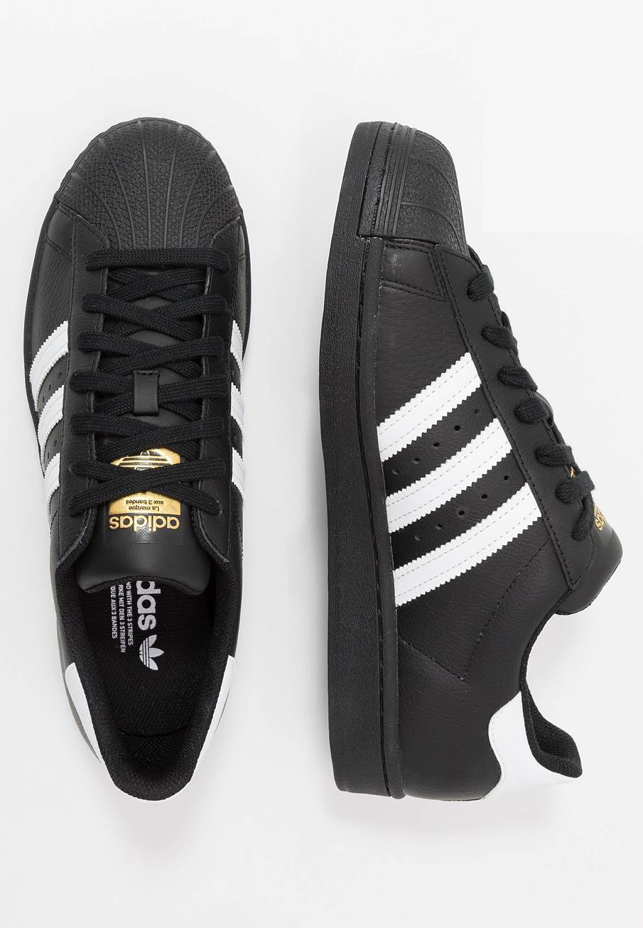 Фото № 4 с приближением к товару «‎Adidas Superstar »