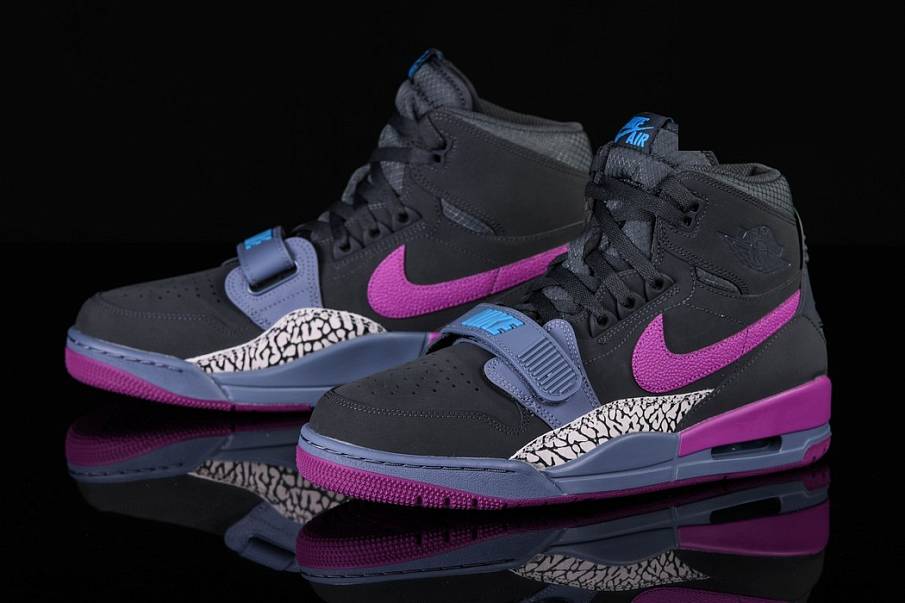 Фото № 1 с приближением к товару «‎Nike Air Jordan Legacy 312 Bold Berry »