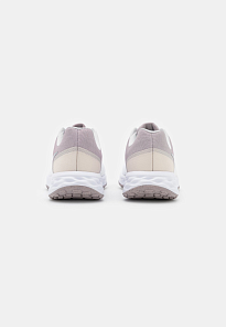 Фото № 1 с приближением к товару «‎Nike Revolution 6»