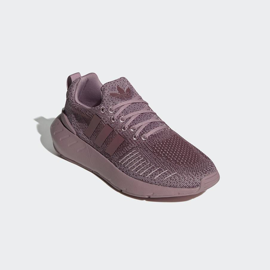 Фото № 2 с приближением к товару «‎Adidas Swift 22 »
