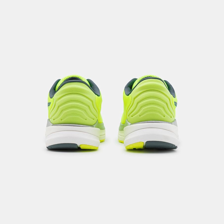Фото № 3 с приближением к товару «‎Puma Magnify Nitro»