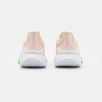 Фото № 3 с приближением к товару «‎Adidas Eq21»