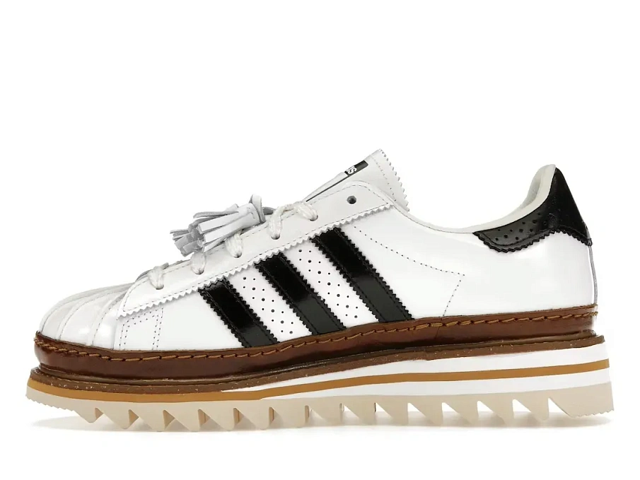 Фото № 3 с приближением к товару «‎adidas Superstar»