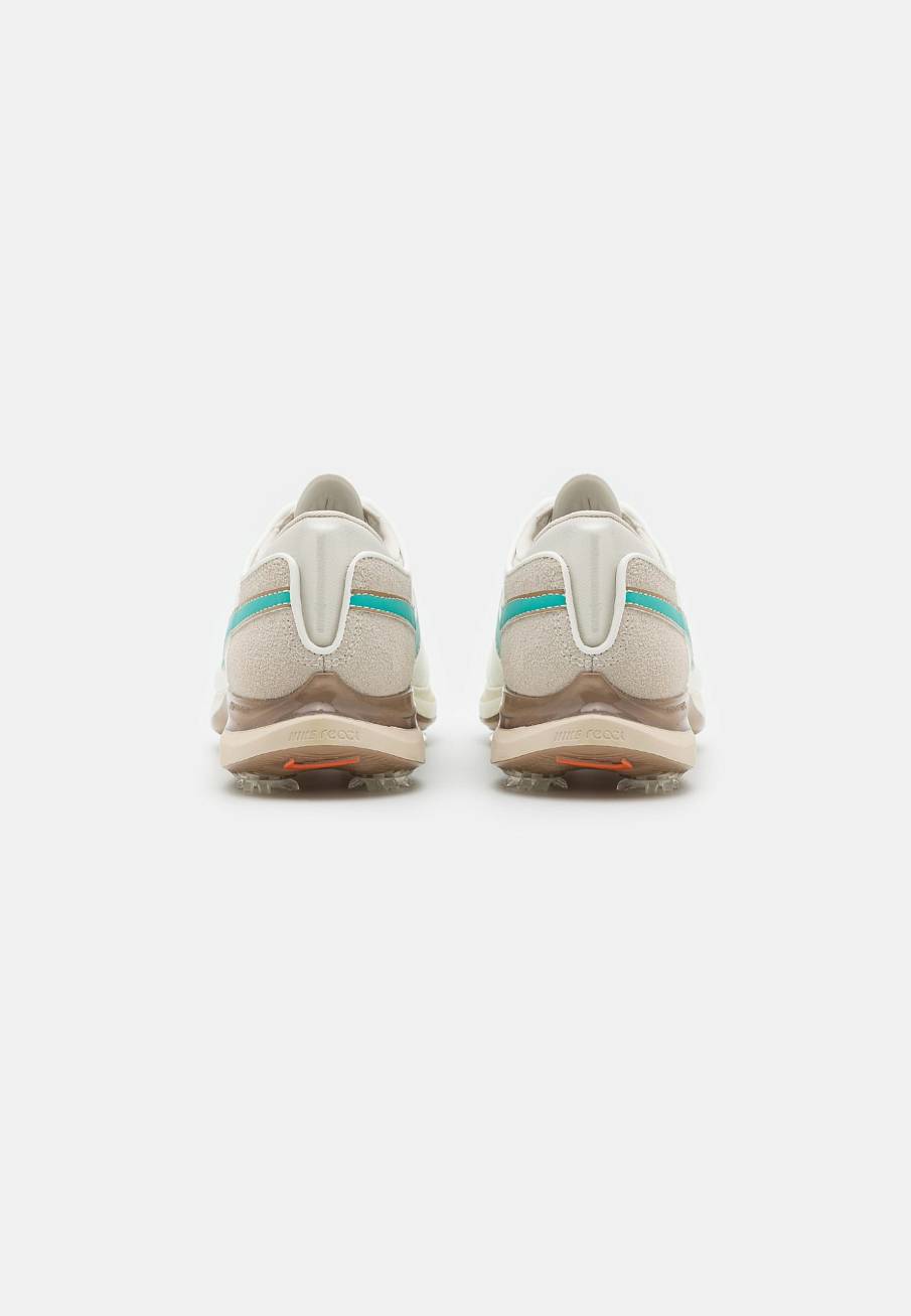 Фото № 3 с приближением к товару «‎Nike Air Zoom Victory Tr 2»