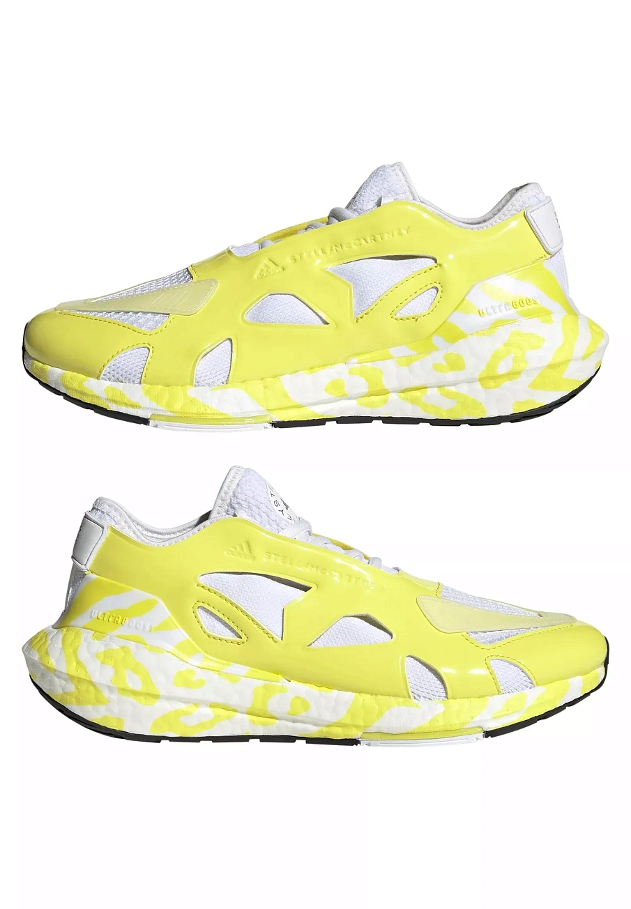 Фото № 4 с приближением к товару «‎ULTRABOOST  GRAPHIC»
