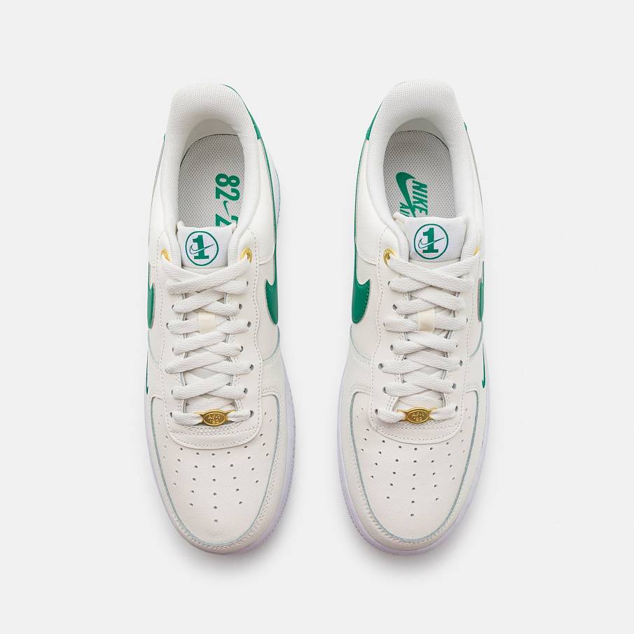Фото № 4 с приближением к товару «‎Nike Air Force 1 07 Lv8 40th »