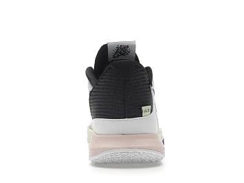 Nike Kyrie Low 5 Butterfly Effect - 4