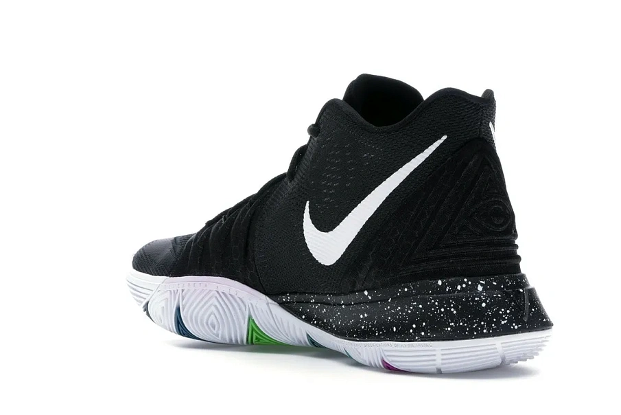 Фото № 6 с приближением к товару «‎Nike Kyrie 5 Black Magic»