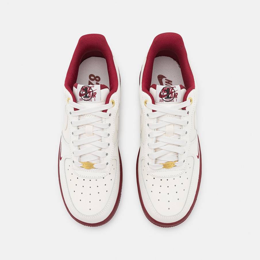 Фото № 5 с приближением к товару «‎Nike Wmns Air Force 1 07 SE Xcat »