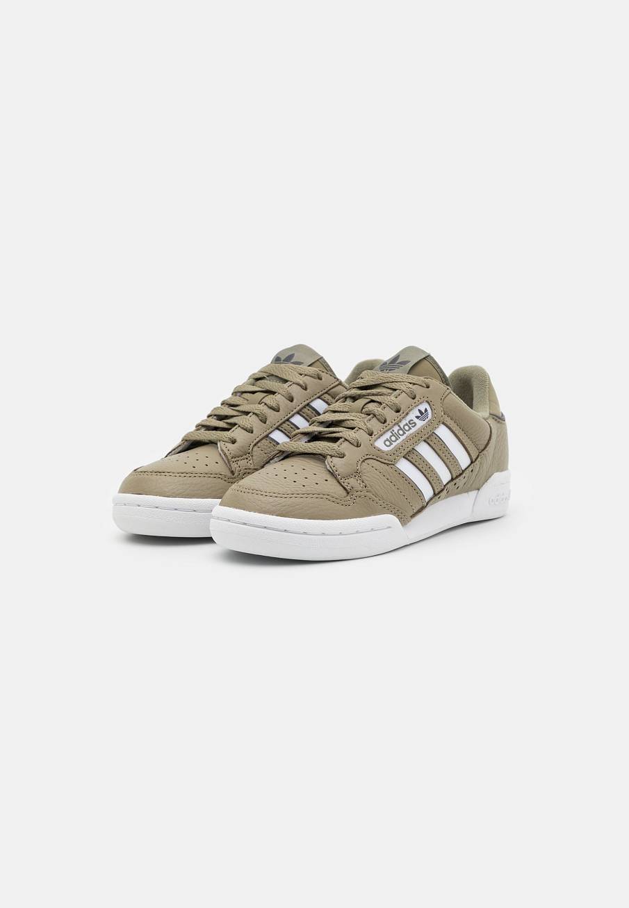 Фото № 2 с приближением к товару «‎Adidas Continental 80 »