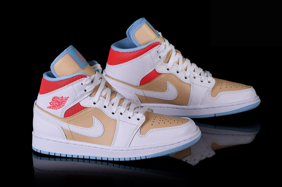 Фото № 3 с приближением к товару «‎Nike Air Jordan 1 Retro Se Wmns Sesame»
