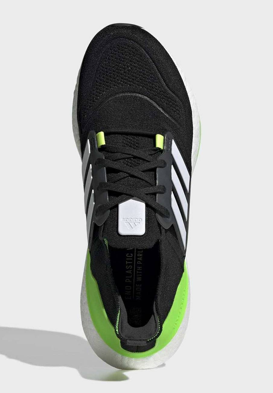 Фото № 3 с приближением к товару «‎Adidas Ultraboost»