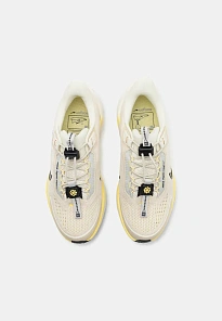 Фото № 4 с приближением к товару «‎PEGASUS»