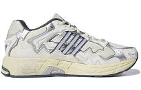 Фото № 2 с приближением к товару «‎ adidas originals adidas originals Response Outdoor functional shoes Cream WhiteOff WhiteSand»