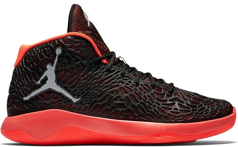 Фото № 1 с приближением к товару «‎Jordan Ultra.Fly Black Infrared 23»