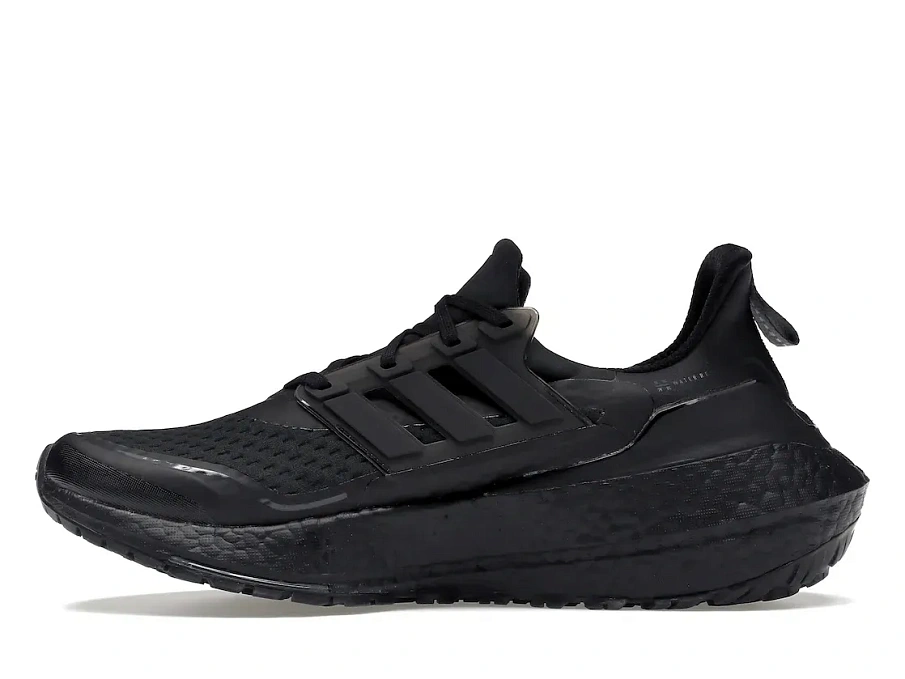 Фото № 3 с приближением к товару «‎adidas Ultra Boost 21 Cold.RDY Triple Black»