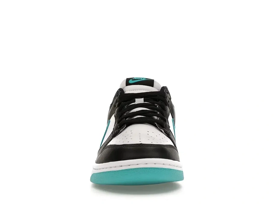 Фото № 2 с приближением к товару «‎Nike Dunk Low»