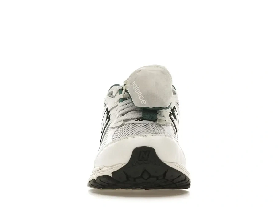 Фото № 2 с приближением к товару «‎New Balance 2002R»