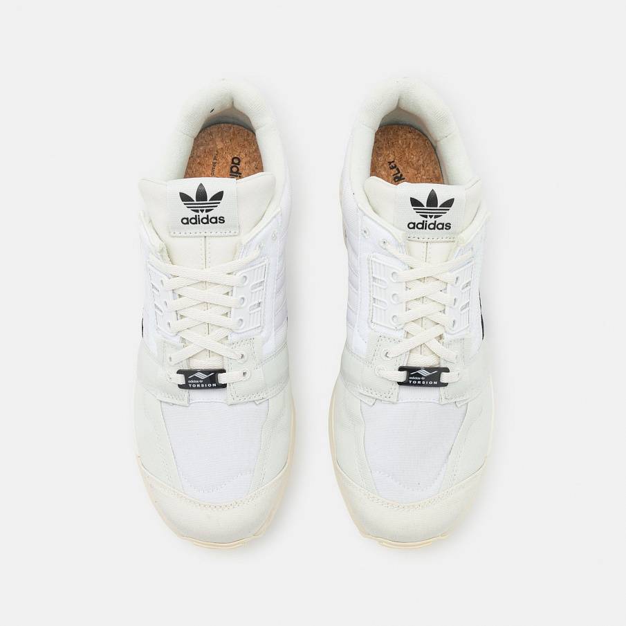 Фото № 4 с приближением к товару «‎Adidas Parley »