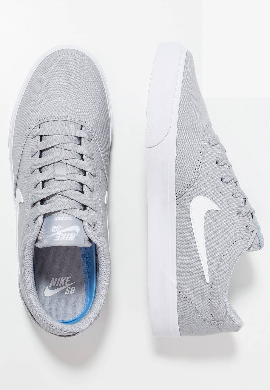 Фото № 2 с приближением к товару «‎Nike Charge Slr »
