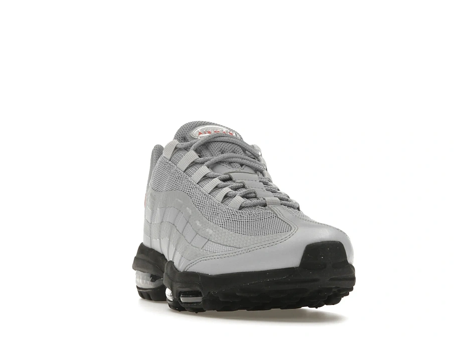 Фото № 3 с приближением к товару «‎Nike Air Max 95 Ultra Wolf Grey Bright Crimson»