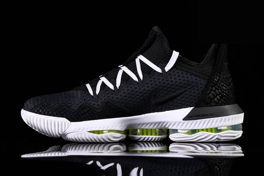 Фото № 1 с приближением к товару «‎Nike Lebron 16 Python »