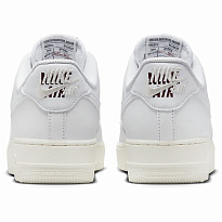 Фото № 4 с приближением к товару «‎Nike Air Force »